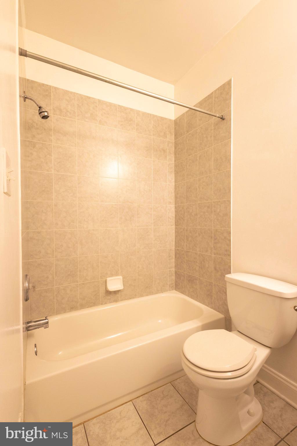 WASHINGTON VILLAGE - Residential Lease