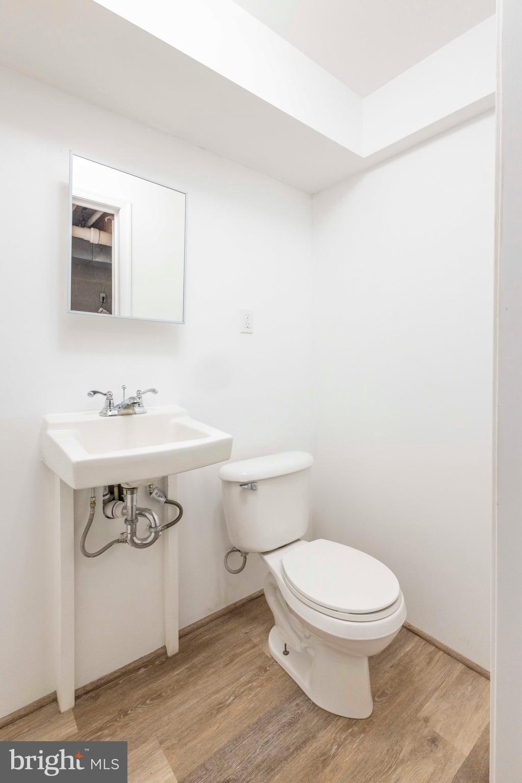 WASHINGTON VILLAGE - Residential Lease