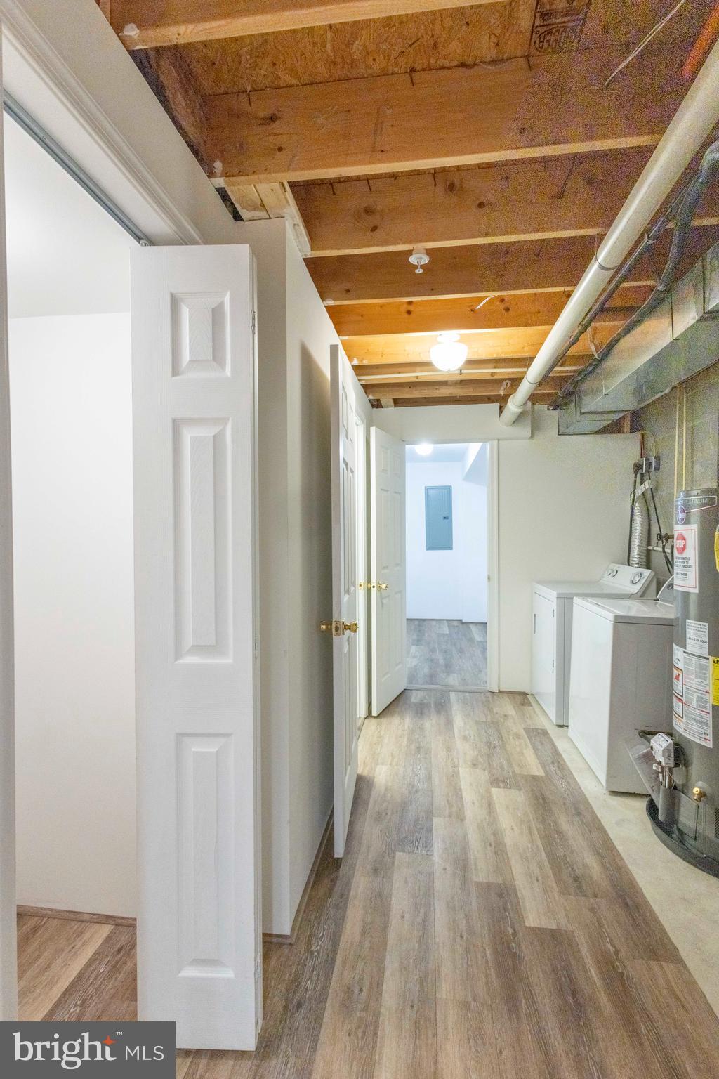 WASHINGTON VILLAGE - Residential Lease