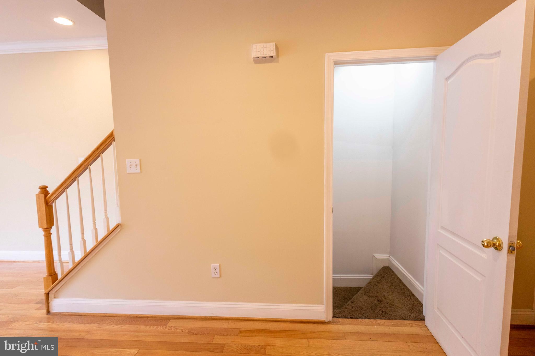 WASHINGTON VILLAGE - Residential Lease