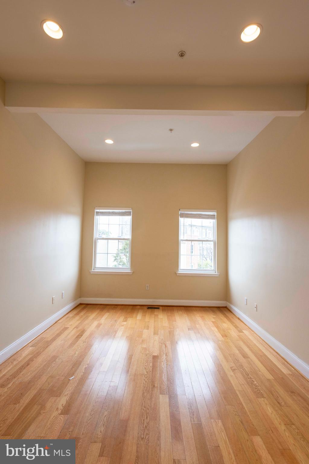 WASHINGTON VILLAGE - Residential Lease