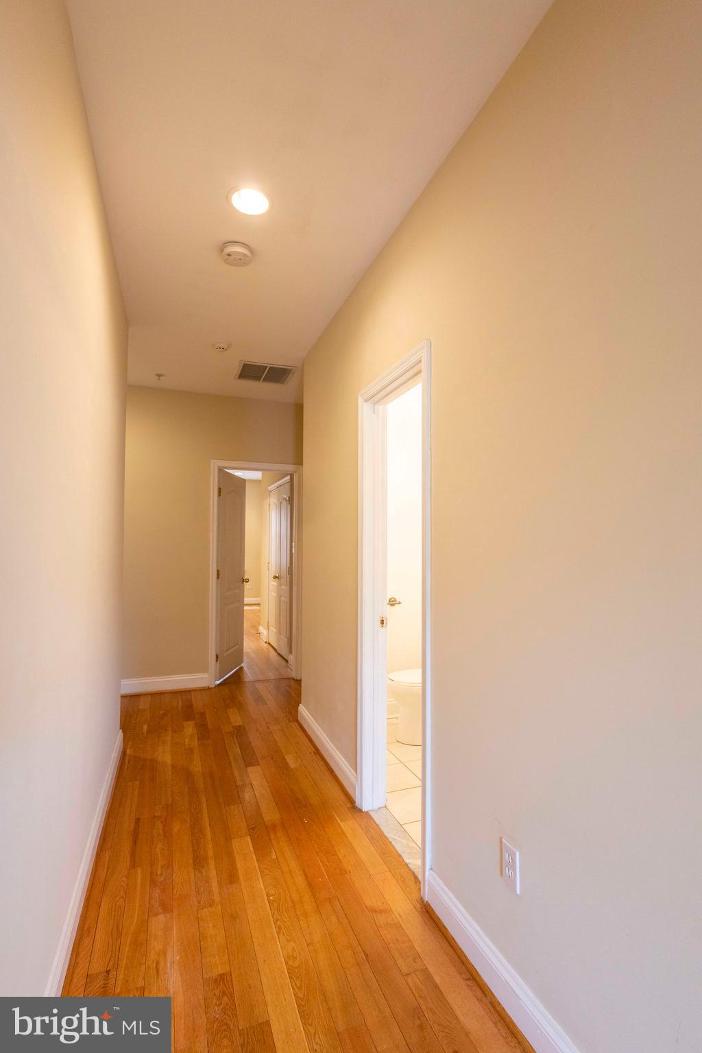 WASHINGTON VILLAGE - Residential Lease