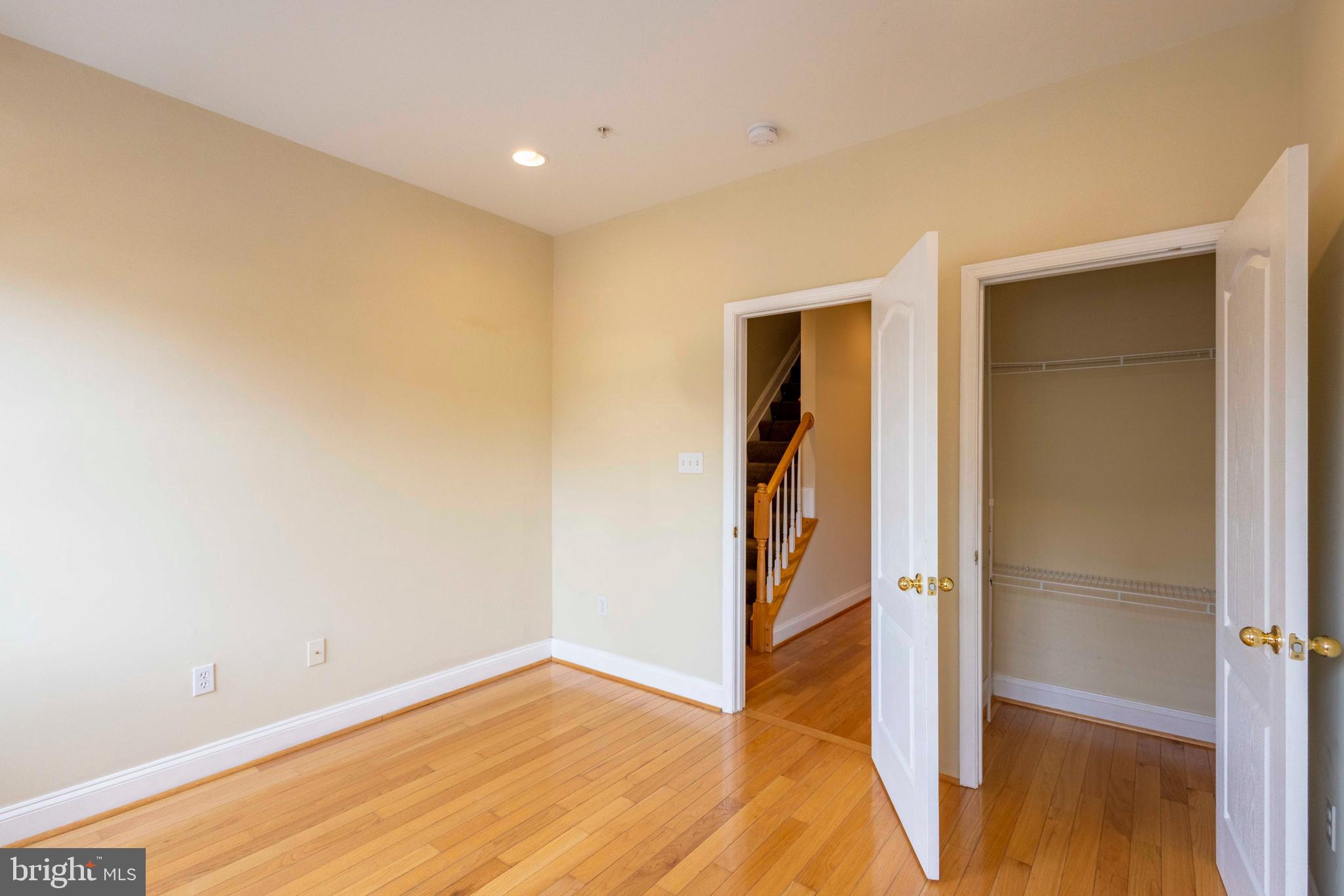 WASHINGTON VILLAGE - Residential Lease