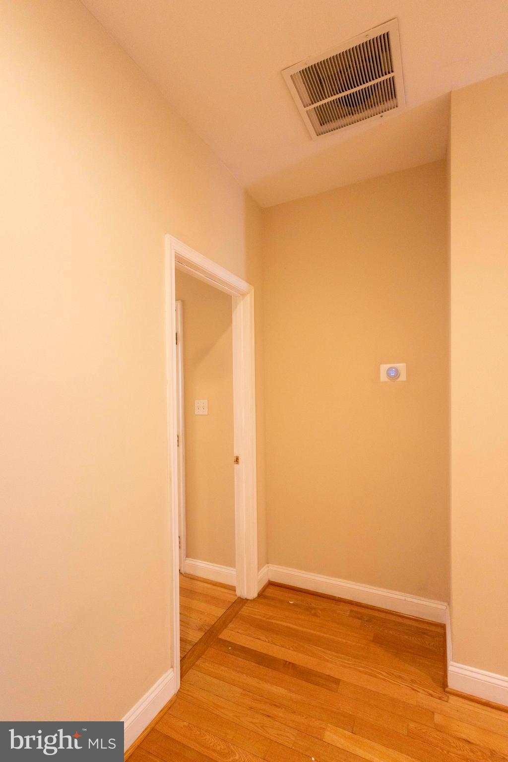 WASHINGTON VILLAGE - Residential Lease