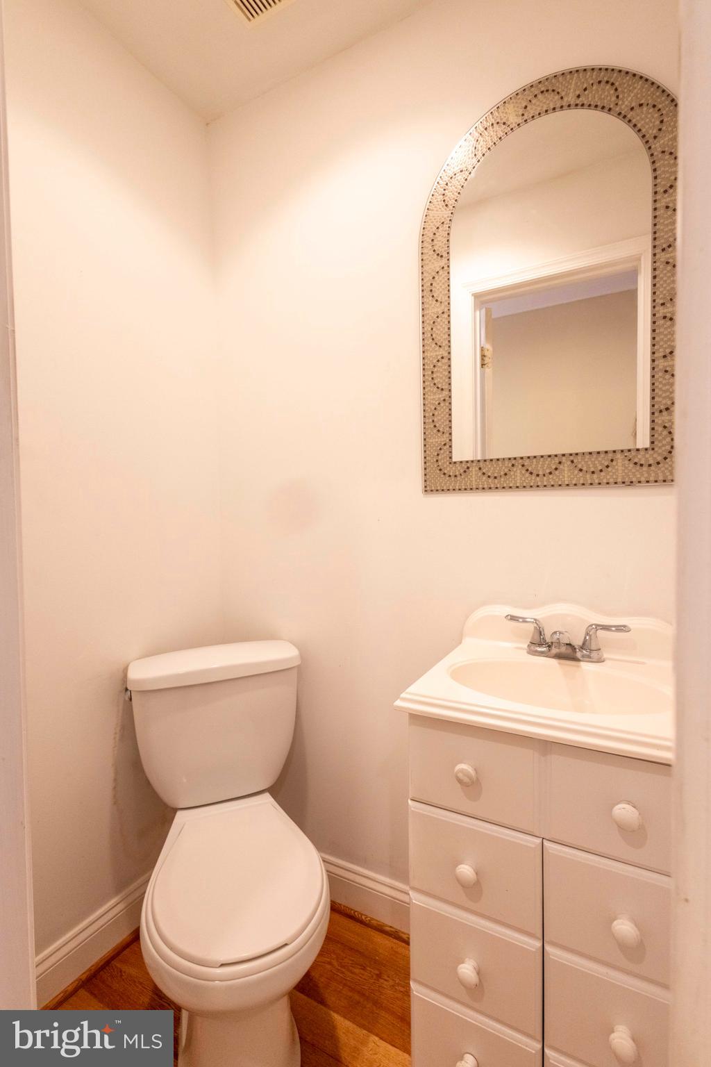 WASHINGTON VILLAGE - Residential Lease