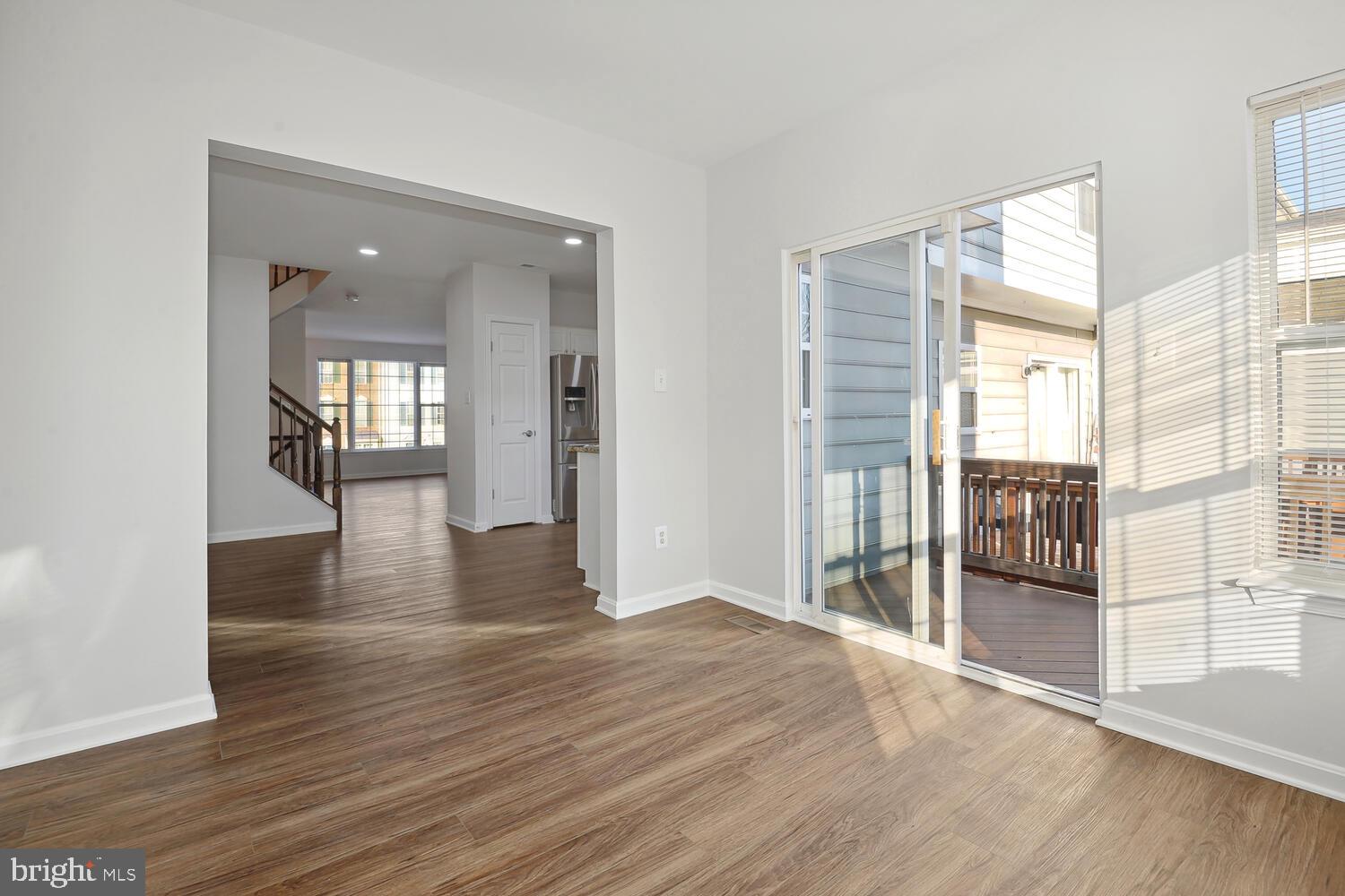 SOUTH RIDING - Residential