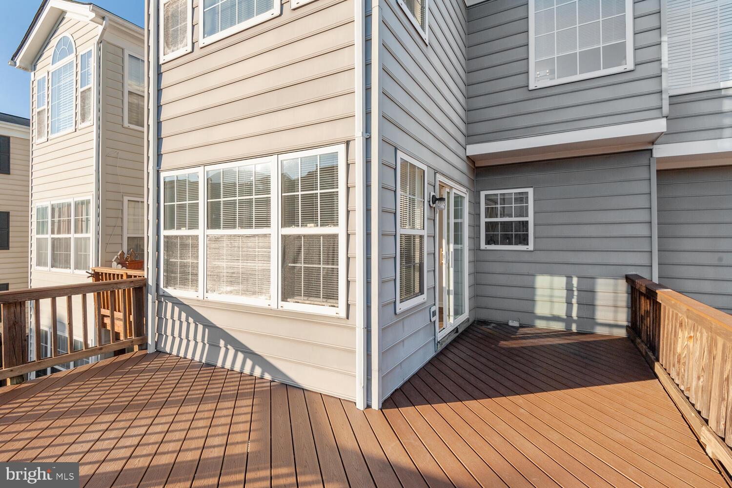 SOUTH RIDING - Residential