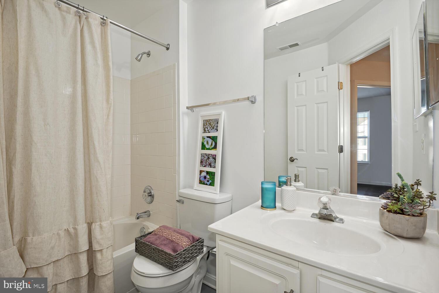 SOUTH RIDING - Residential