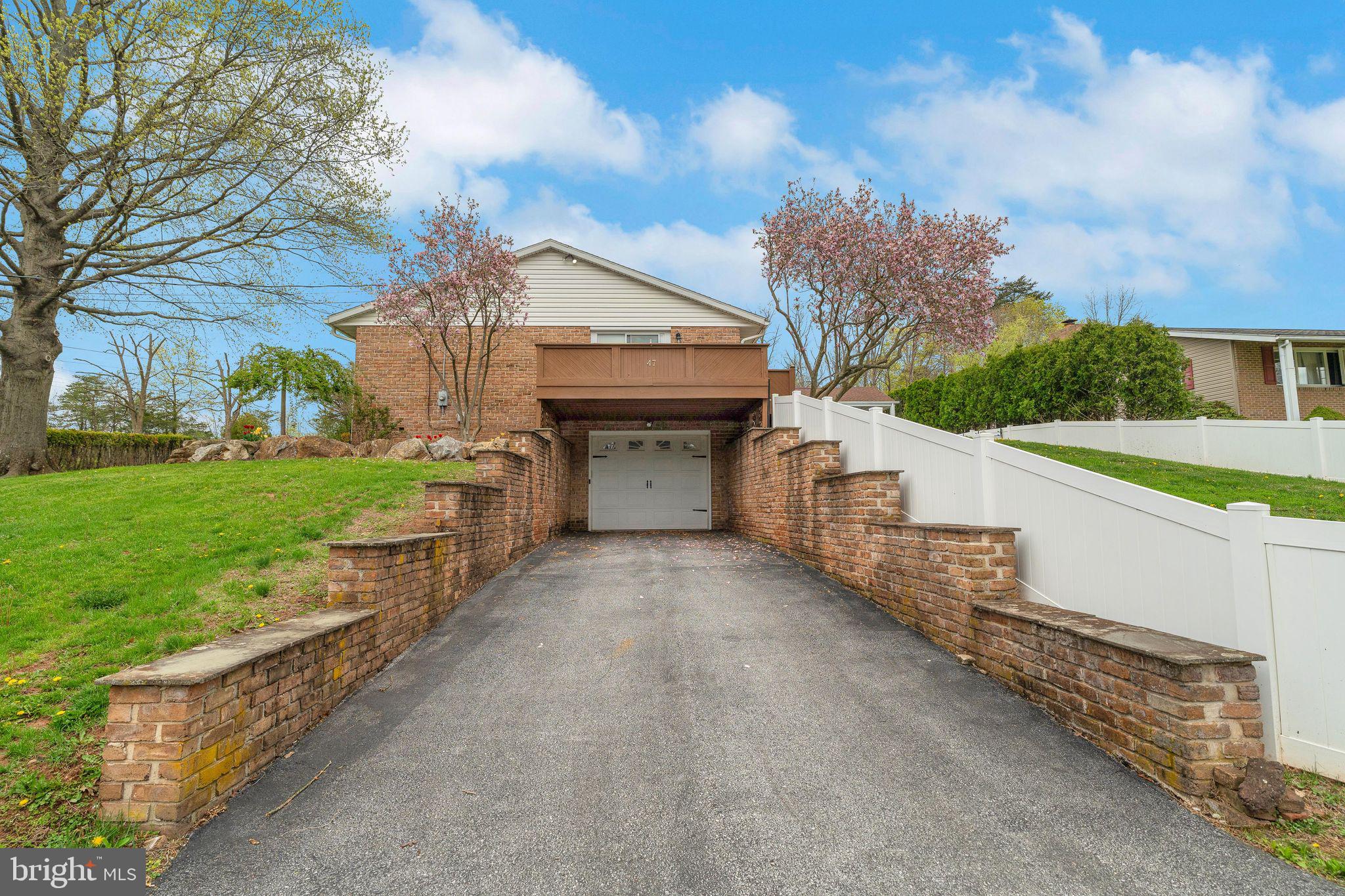 47 PINE AVENUE