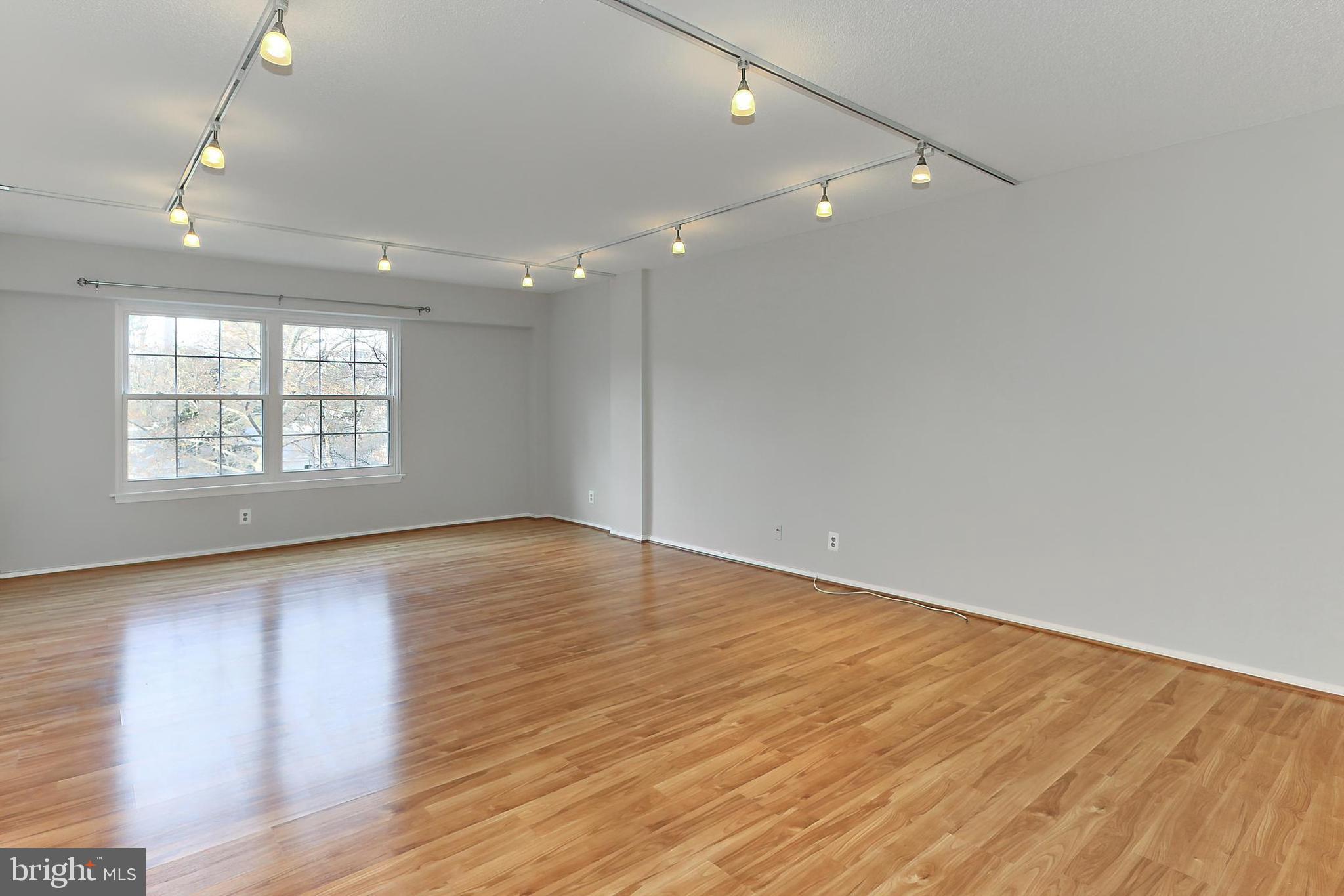 THE COLONIES - Residential