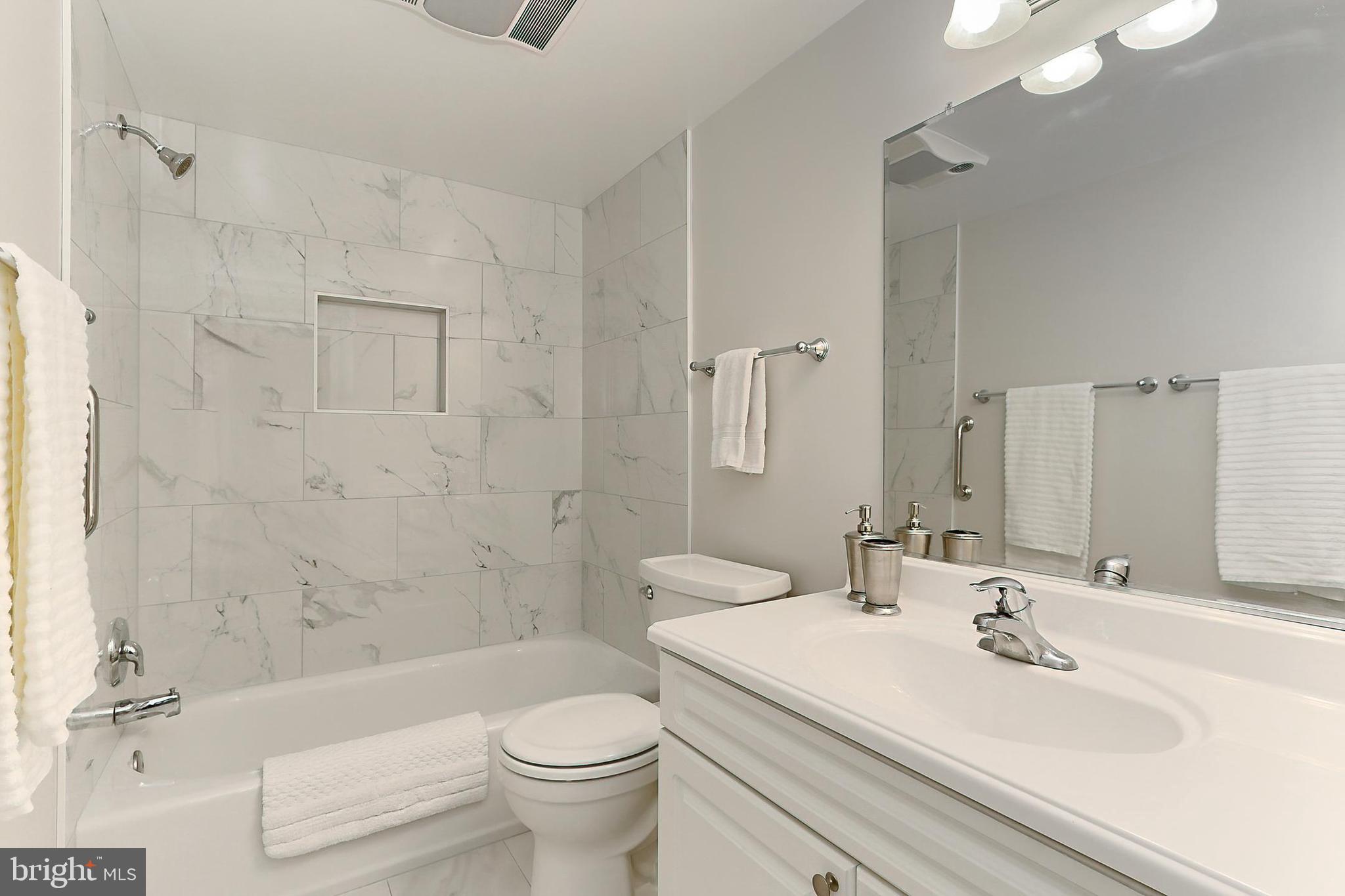 THE COLONIES - Residential