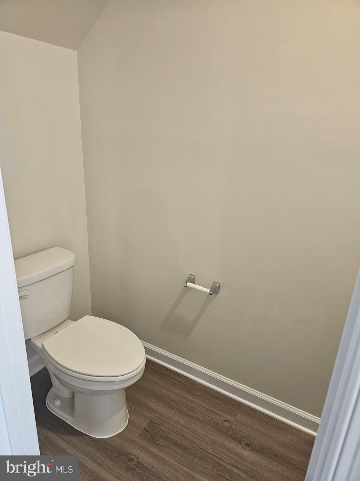 HOMEPLACE AT RIVERSIDE - Residential Lease