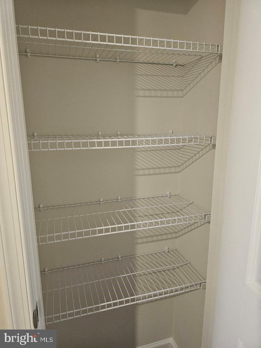 HOMEPLACE AT RIVERSIDE - Residential Lease