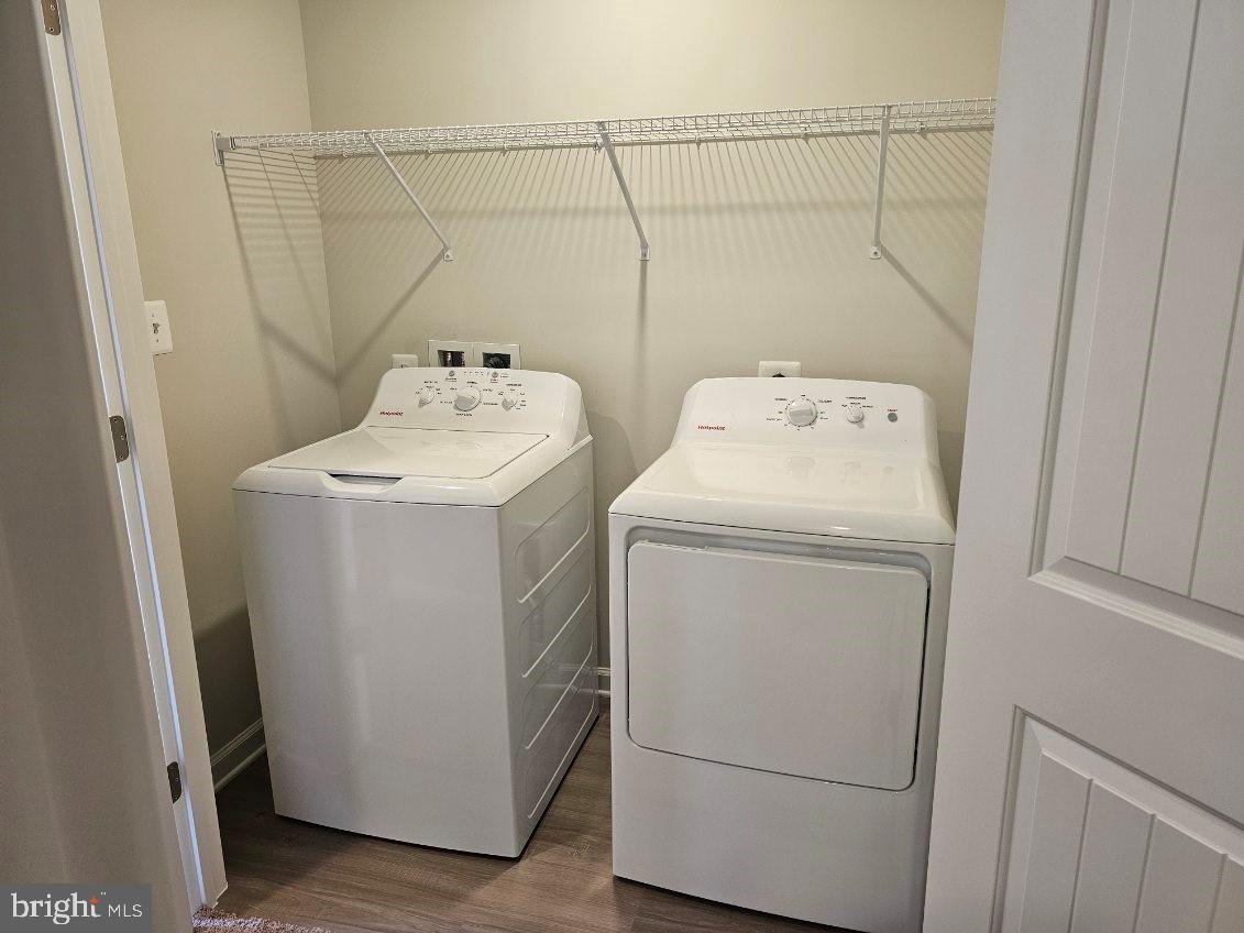 HOMEPLACE AT RIVERSIDE - Residential Lease