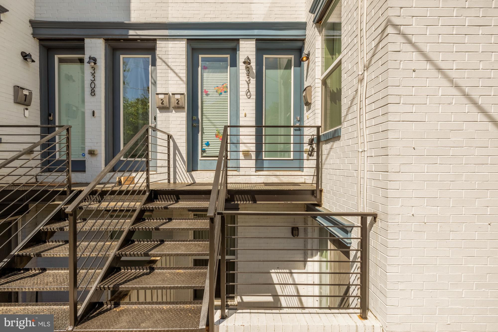 3310 9TH STREET NE 1