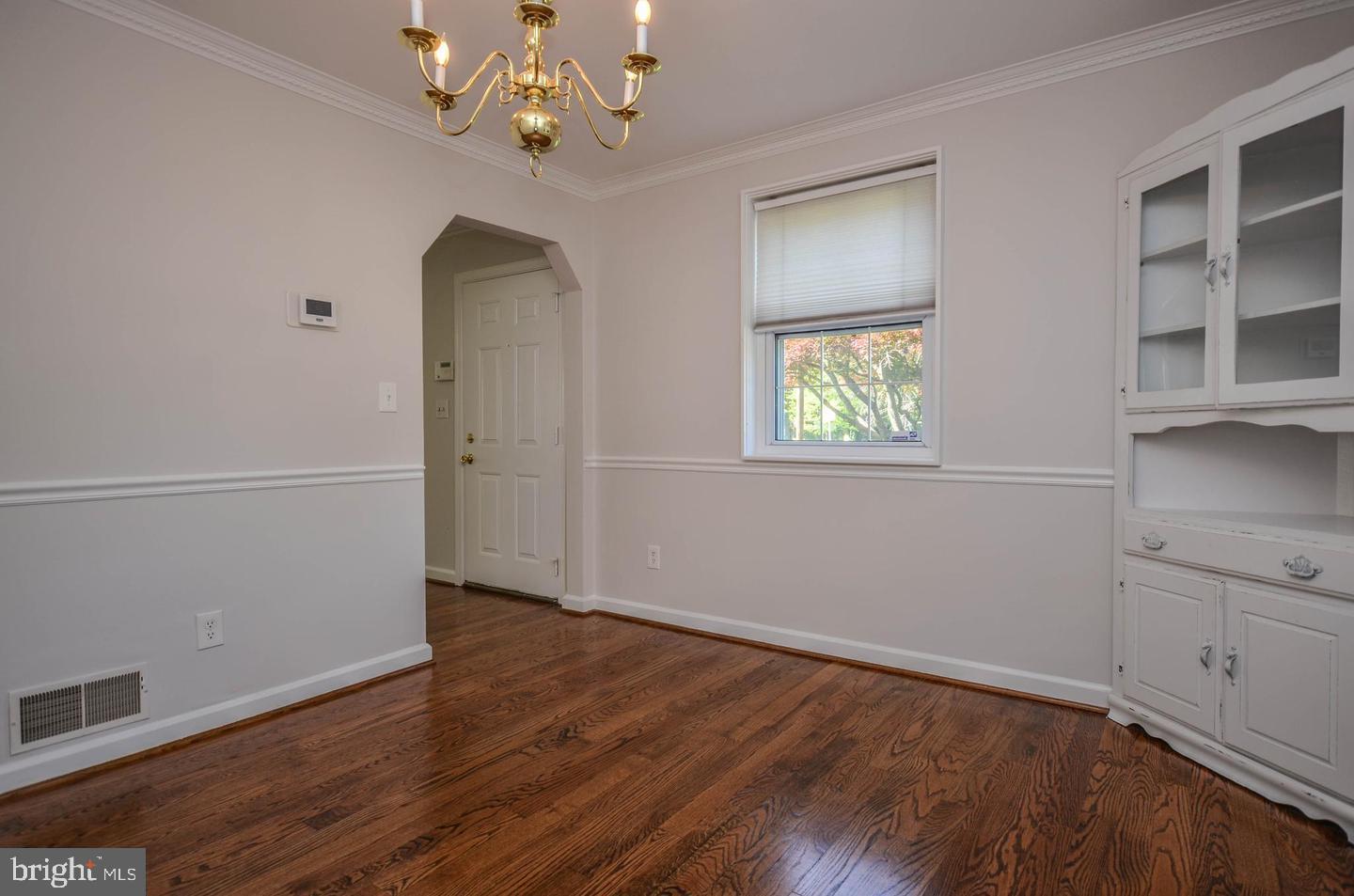 STEPHEN KNOLLS - Residential Lease