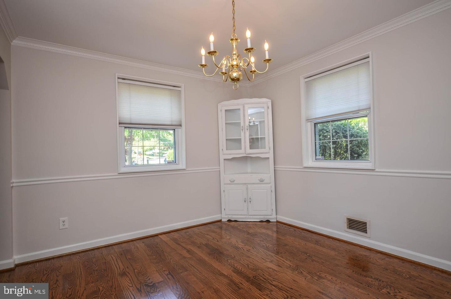 STEPHEN KNOLLS - Residential Lease