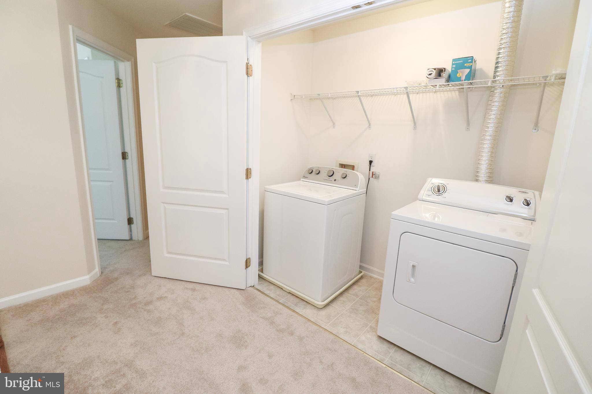 SOUTH RIDING - Residential