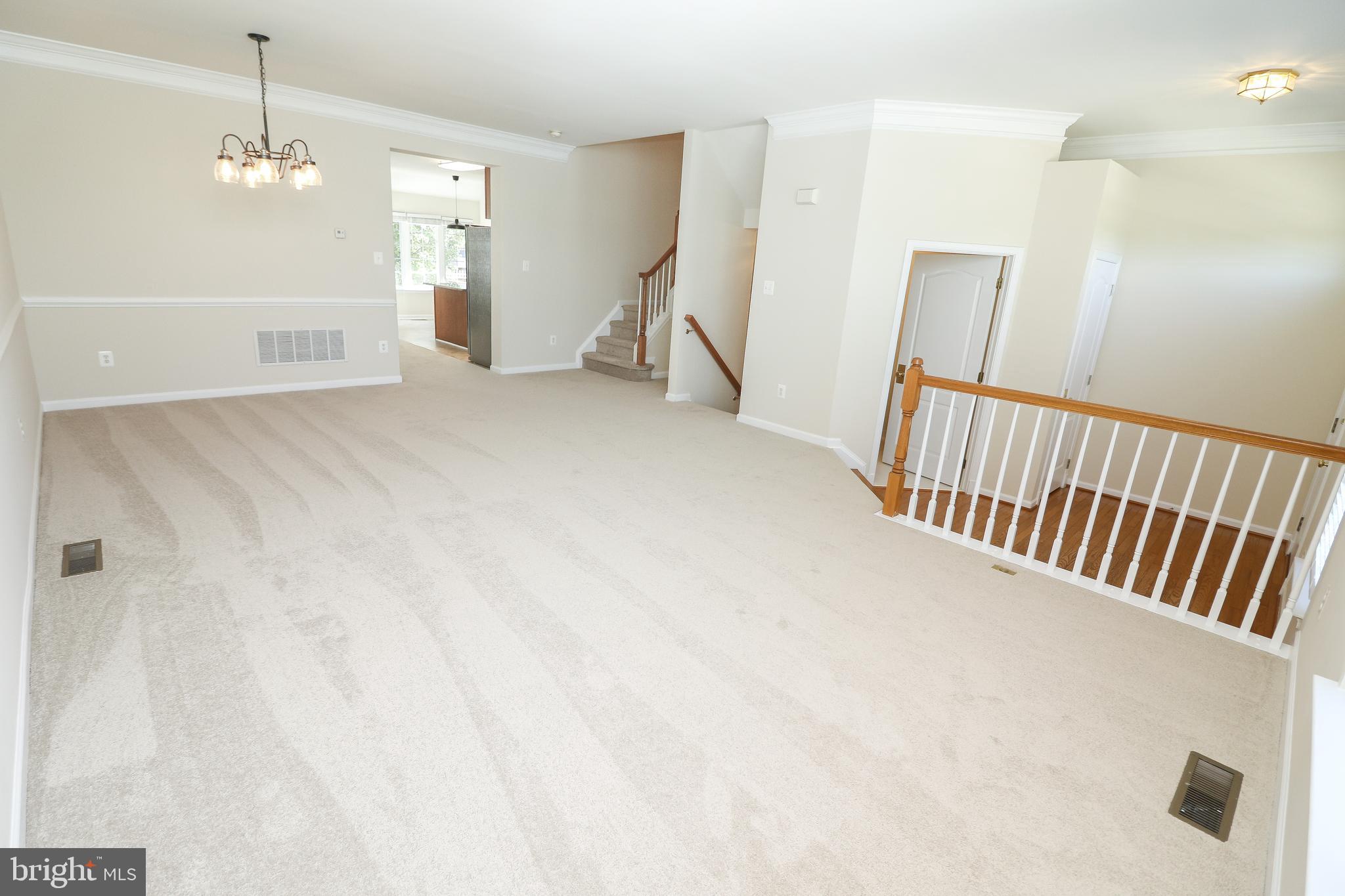 SOUTH RIDING - Residential