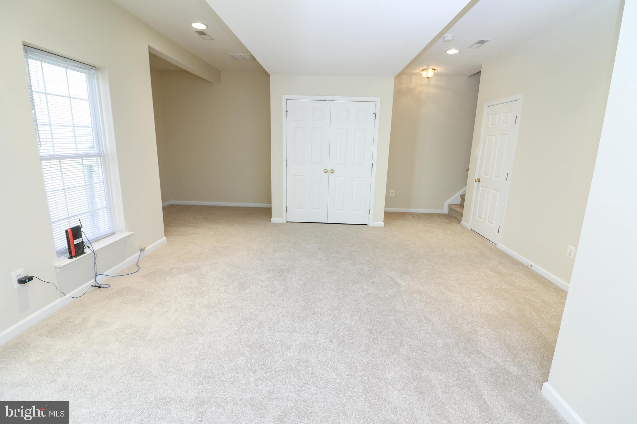 SOUTH RIDING - Residential