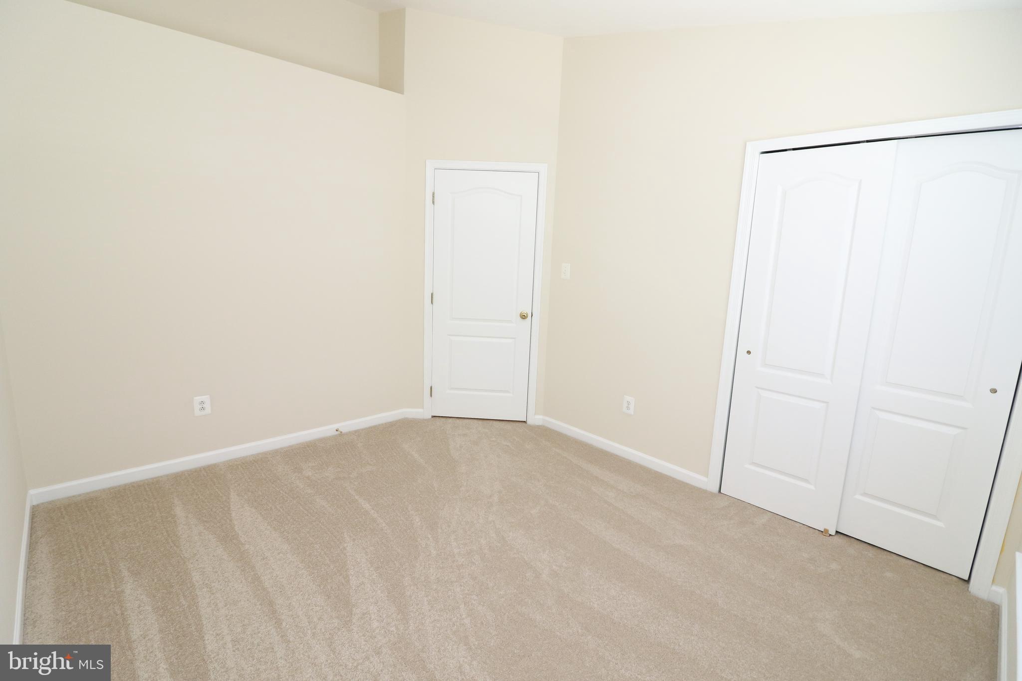 SOUTH RIDING - Residential