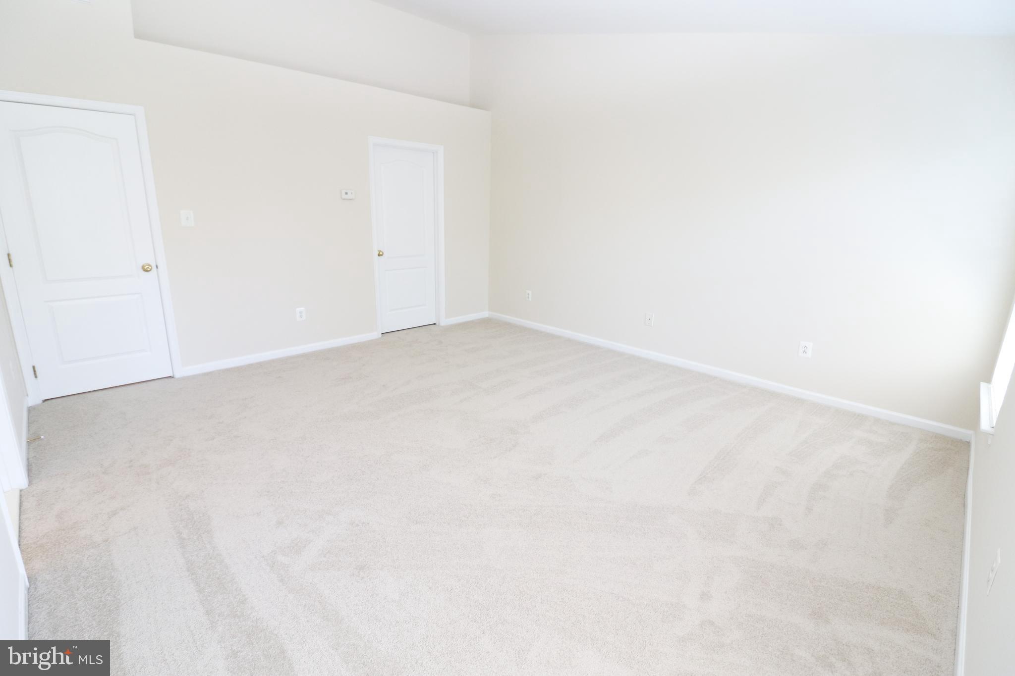 SOUTH RIDING - Residential