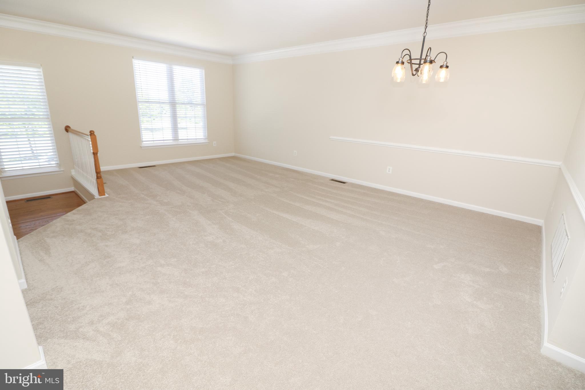 SOUTH RIDING - Residential