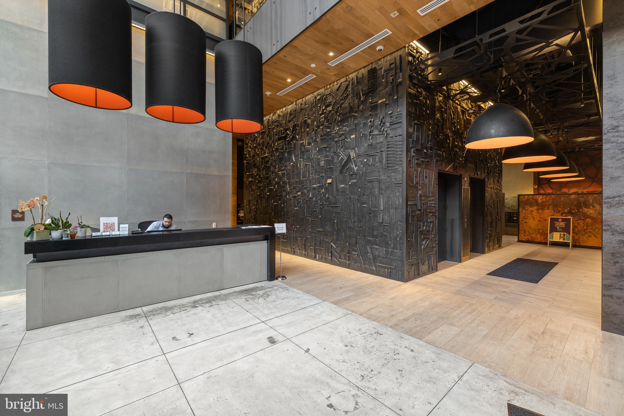 CENTER CITY - Residential Lease