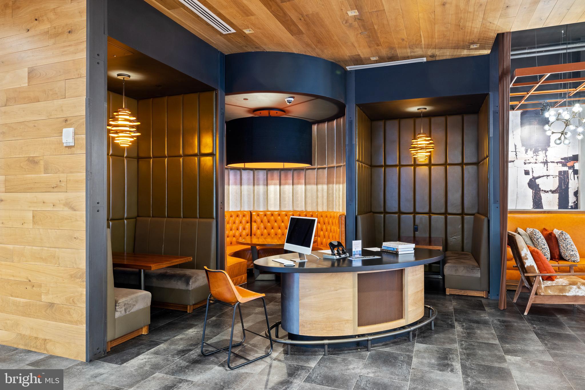 CENTER CITY - Residential Lease