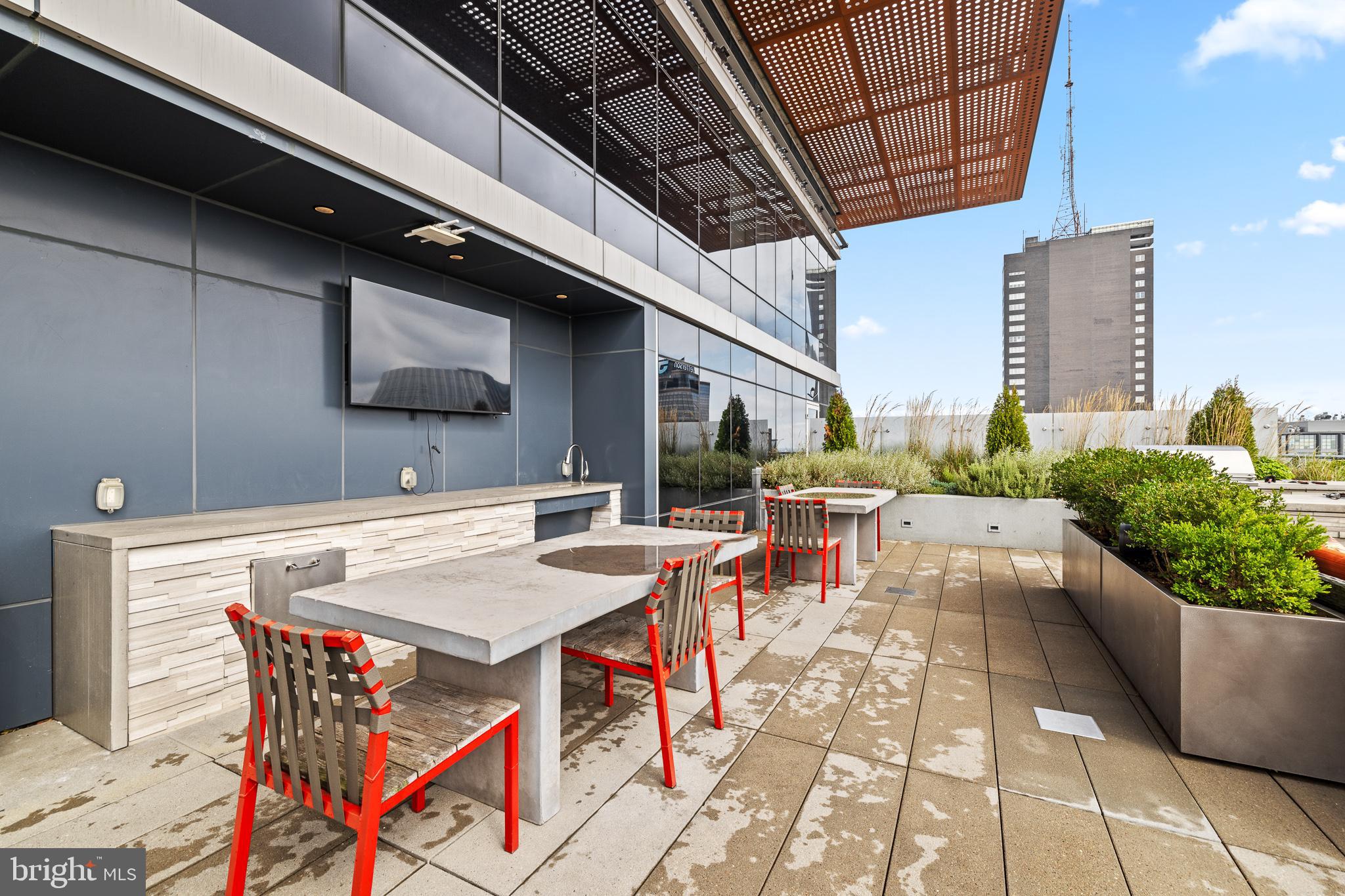 CENTER CITY - Residential Lease