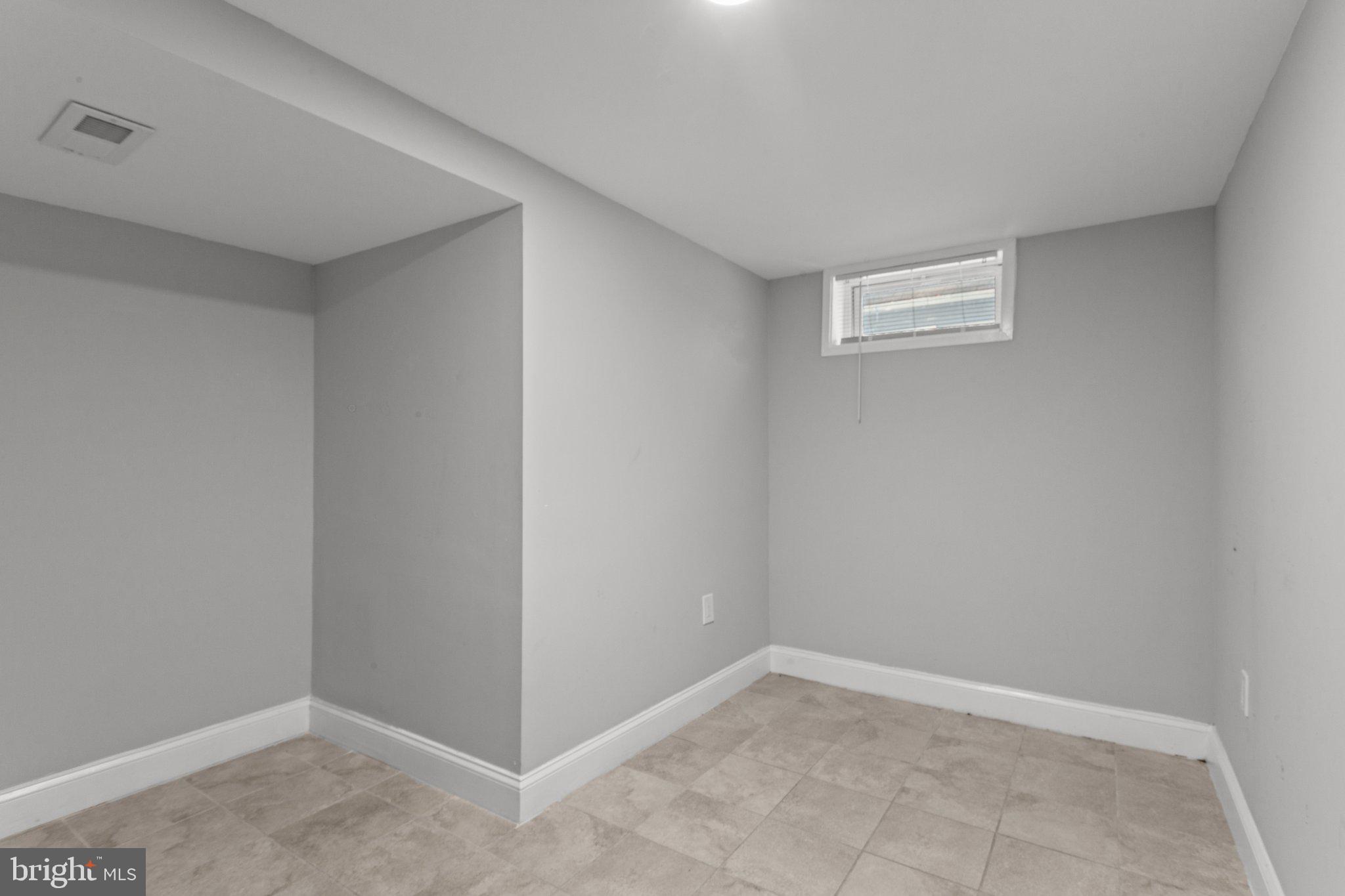 WARSAW - Residential