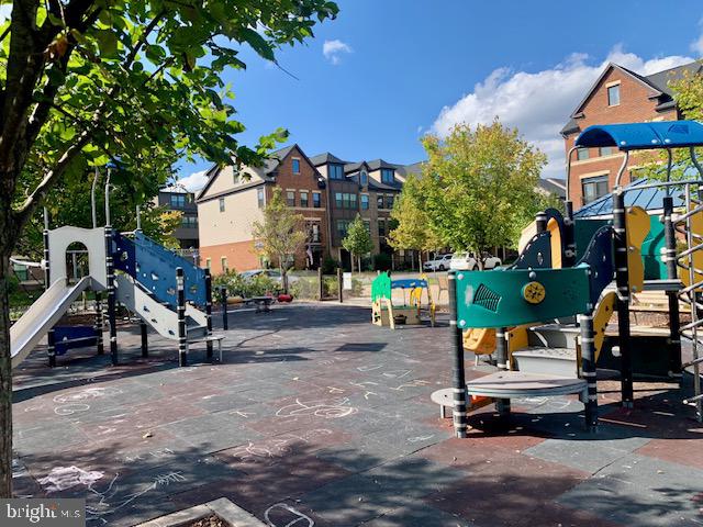 WESTMOORE AT MOOREFIELD - Residential Lease