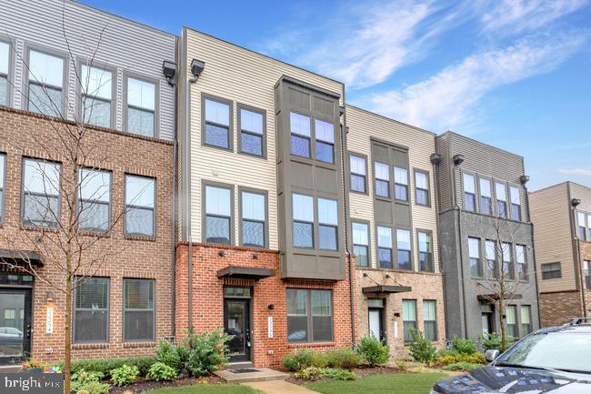 WESTMOORE AT MOOREFIELD - Residential Lease