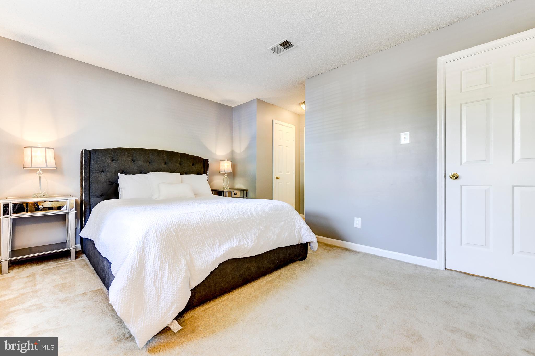 PENDERBROOK - Residential