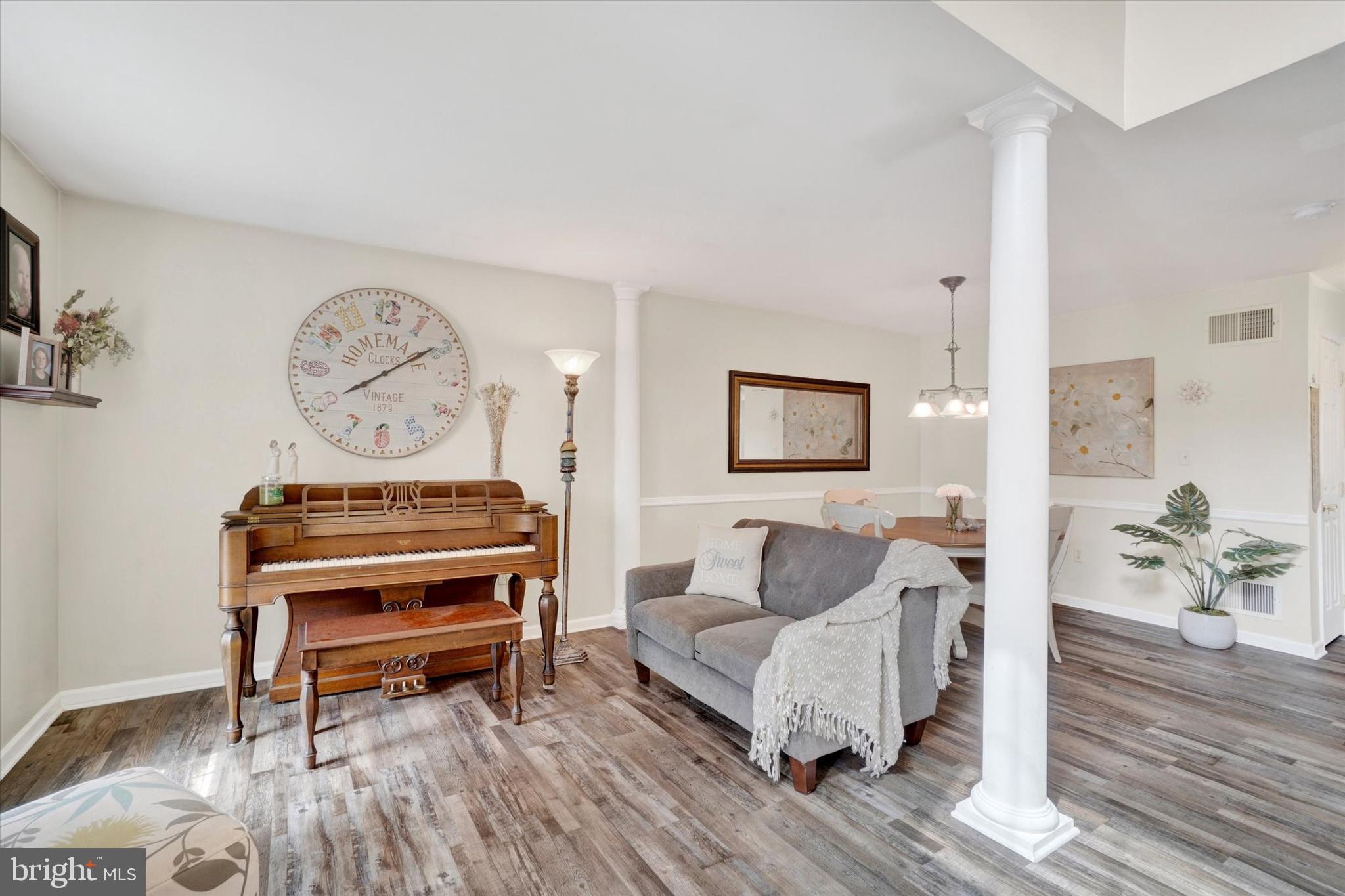 CHATHAM CREEK - Residential