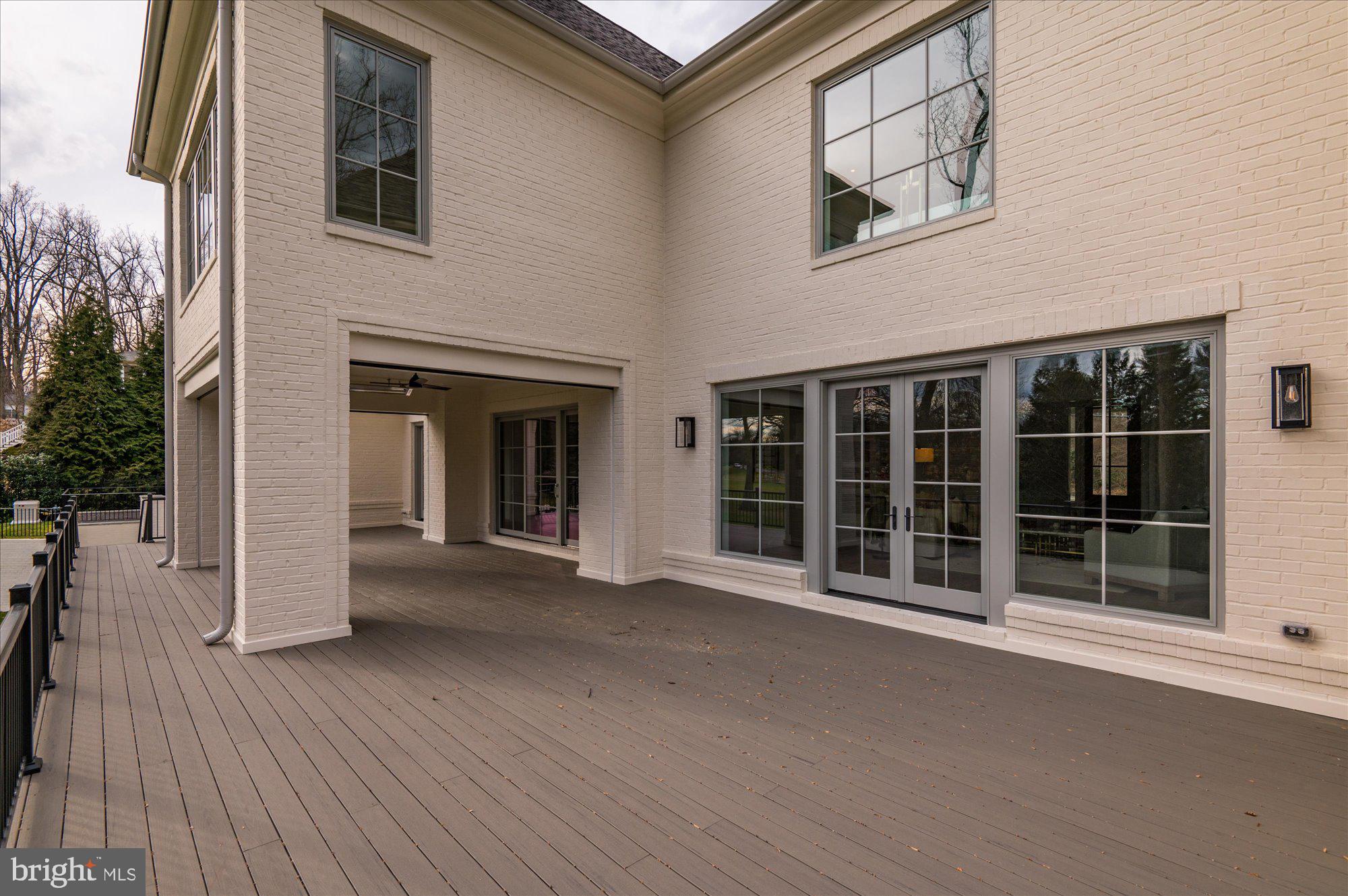 WOODHAVEN - Residential