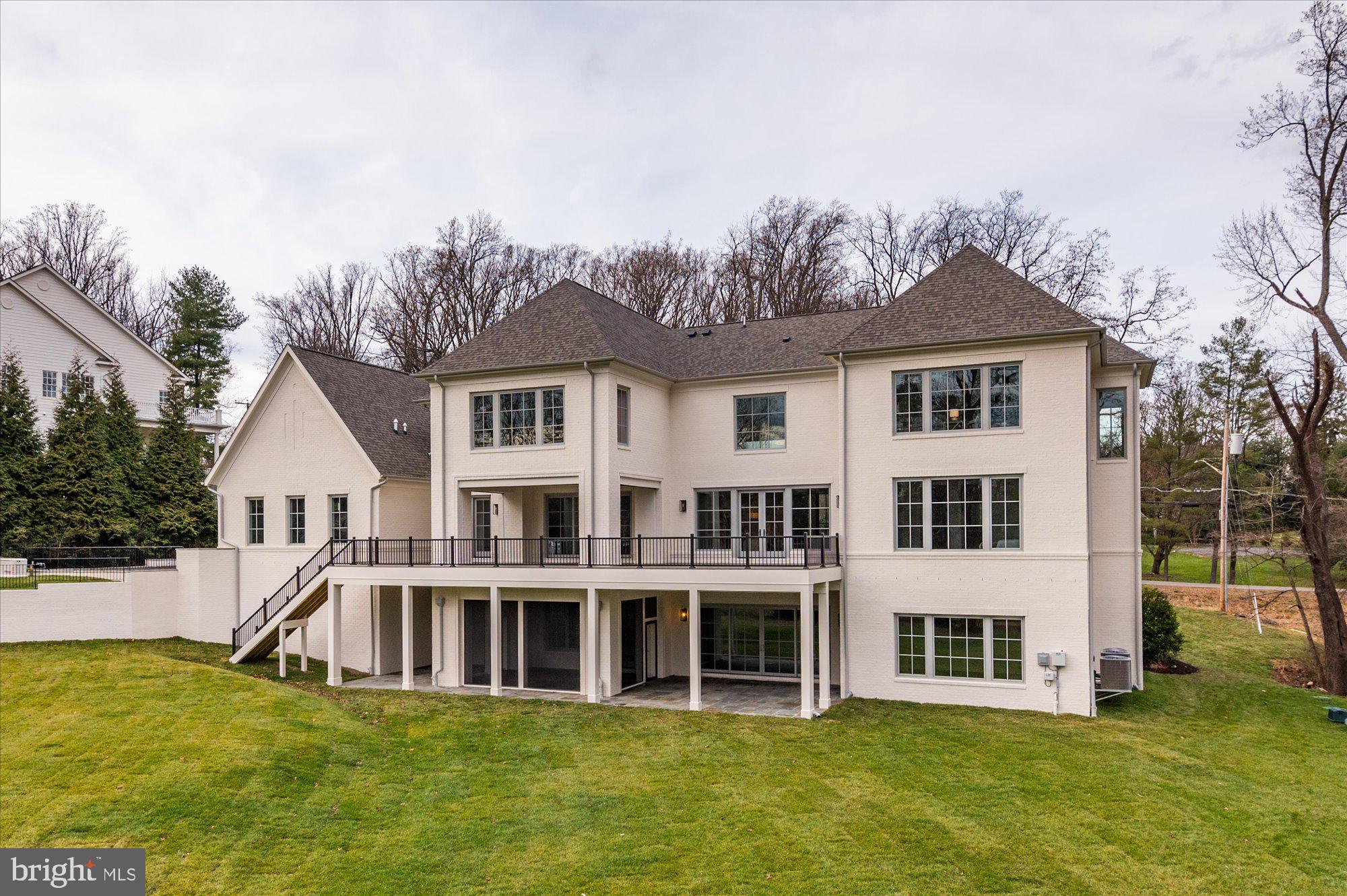 WOODHAVEN - Residential