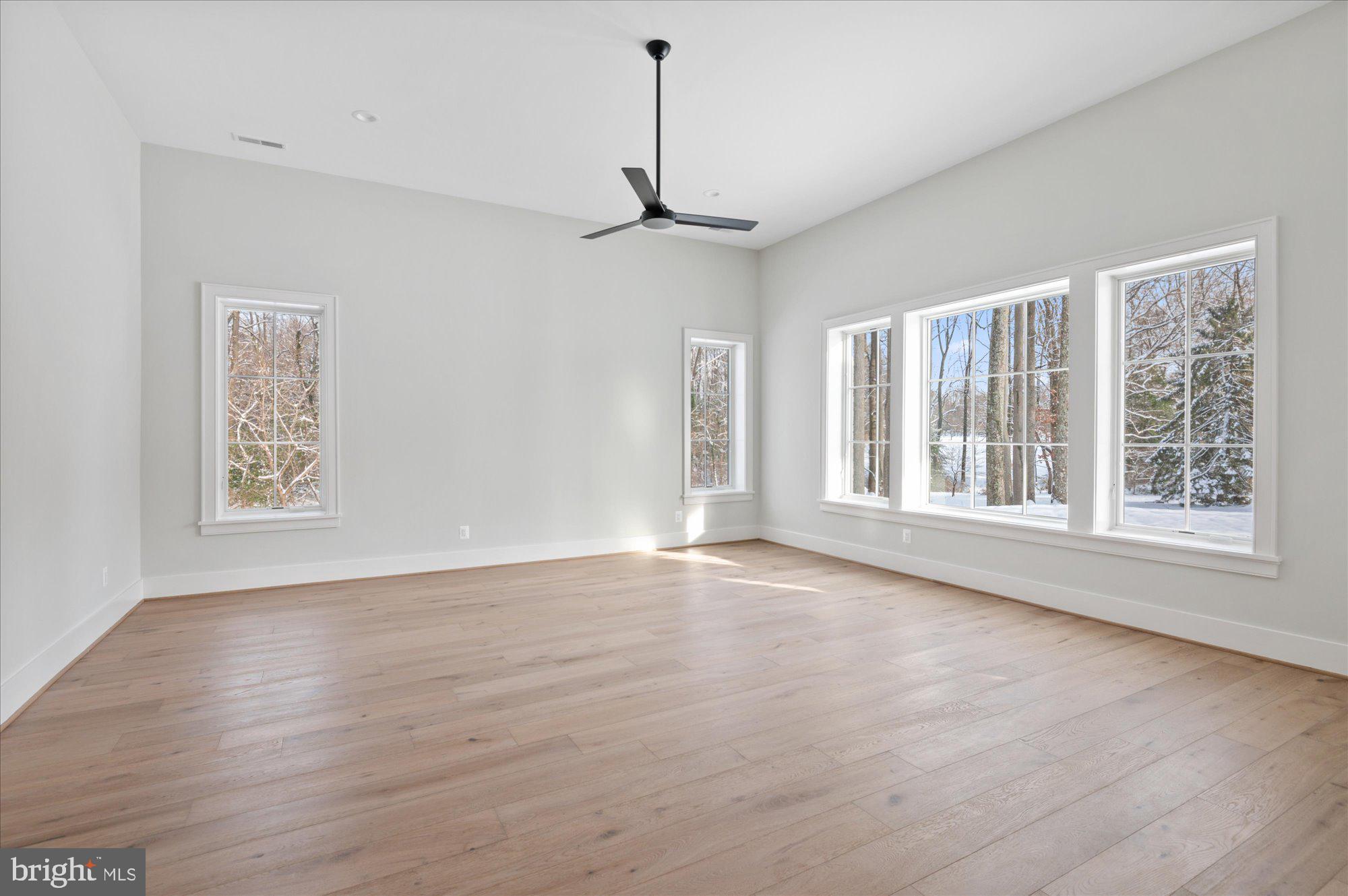 WOODHAVEN - Residential