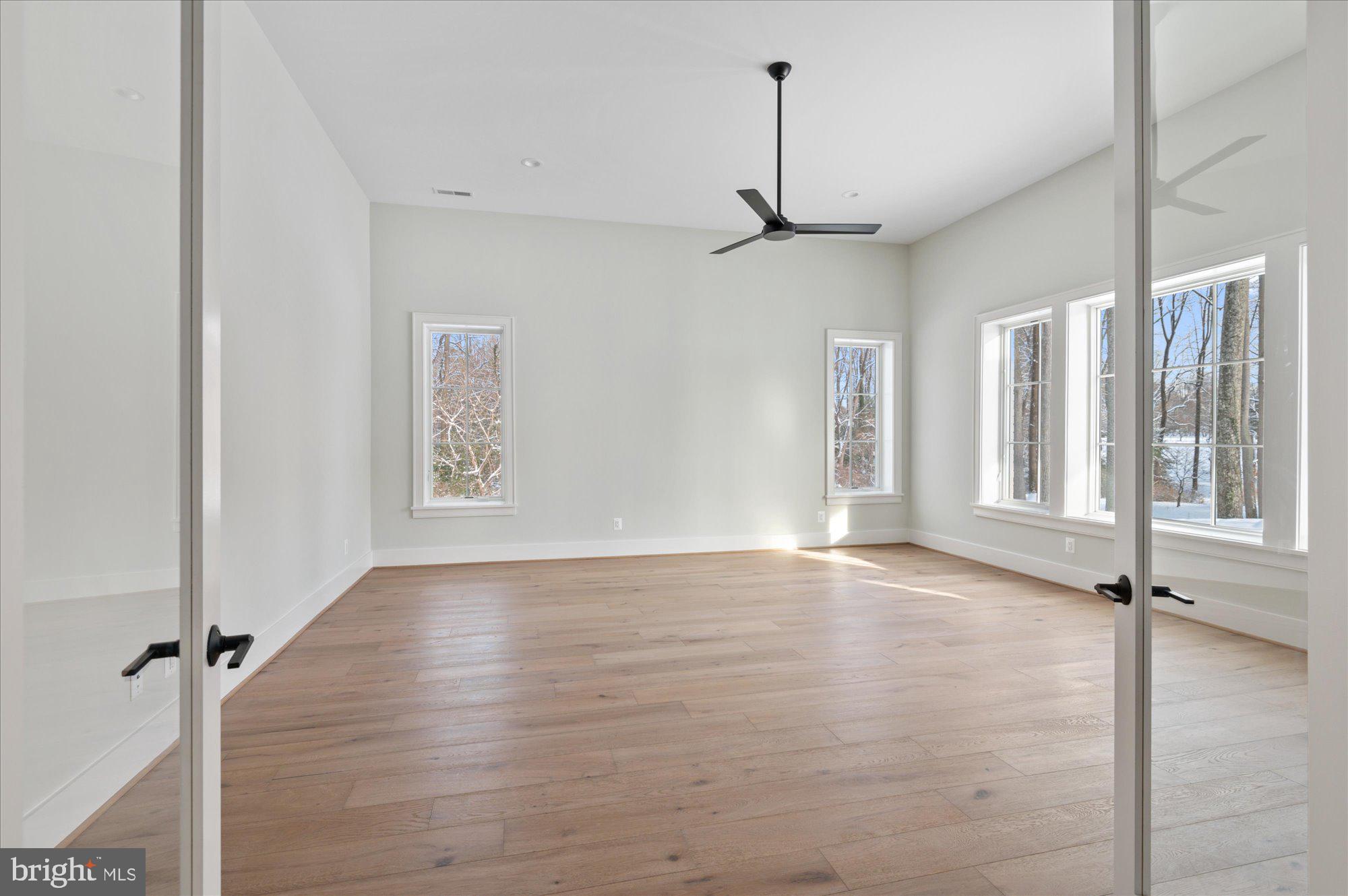 WOODHAVEN - Residential