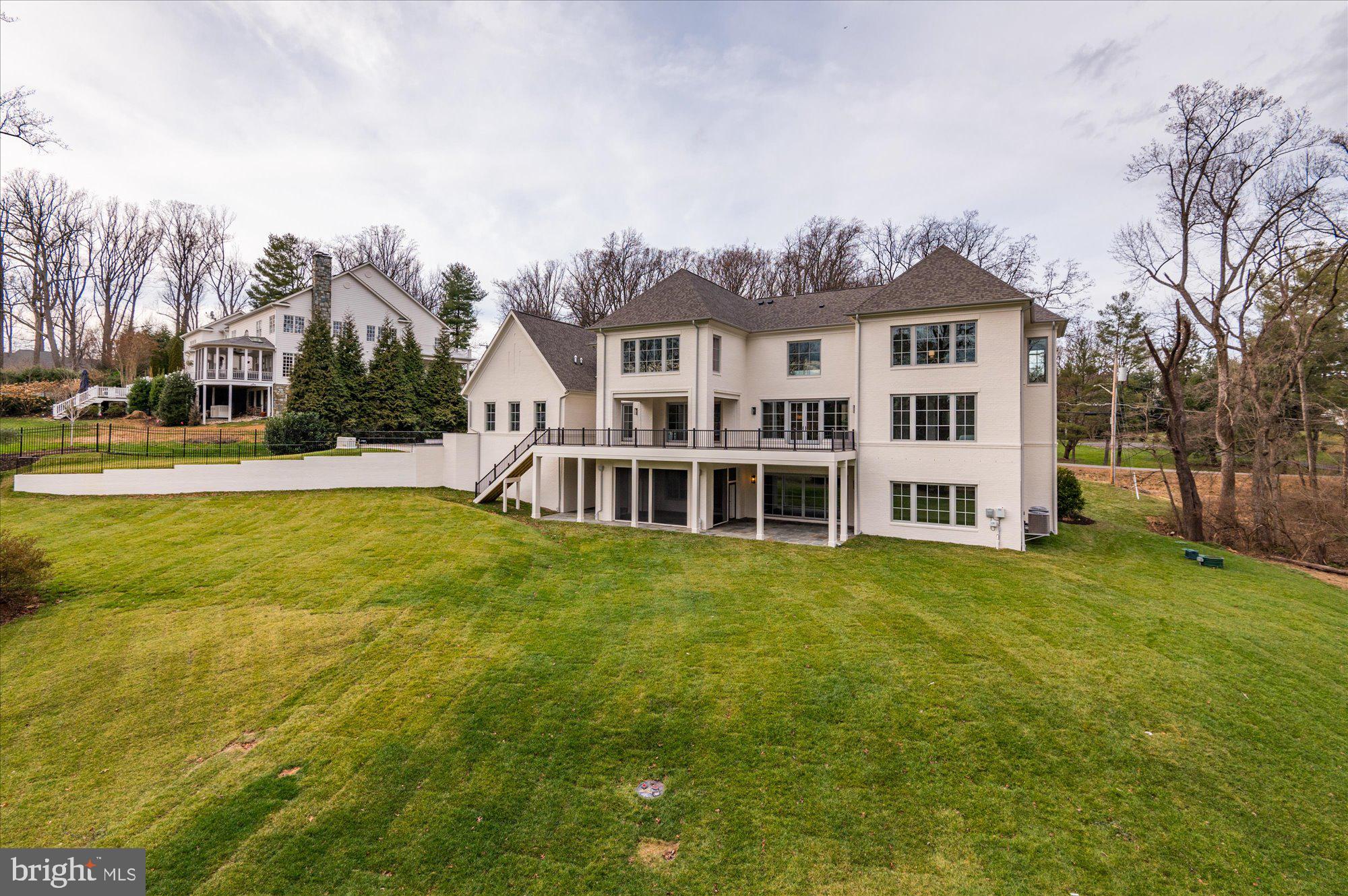 WOODHAVEN - Residential