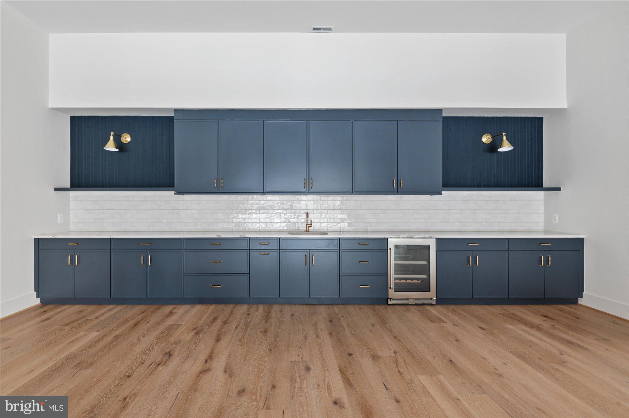 WOODHAVEN - Residential