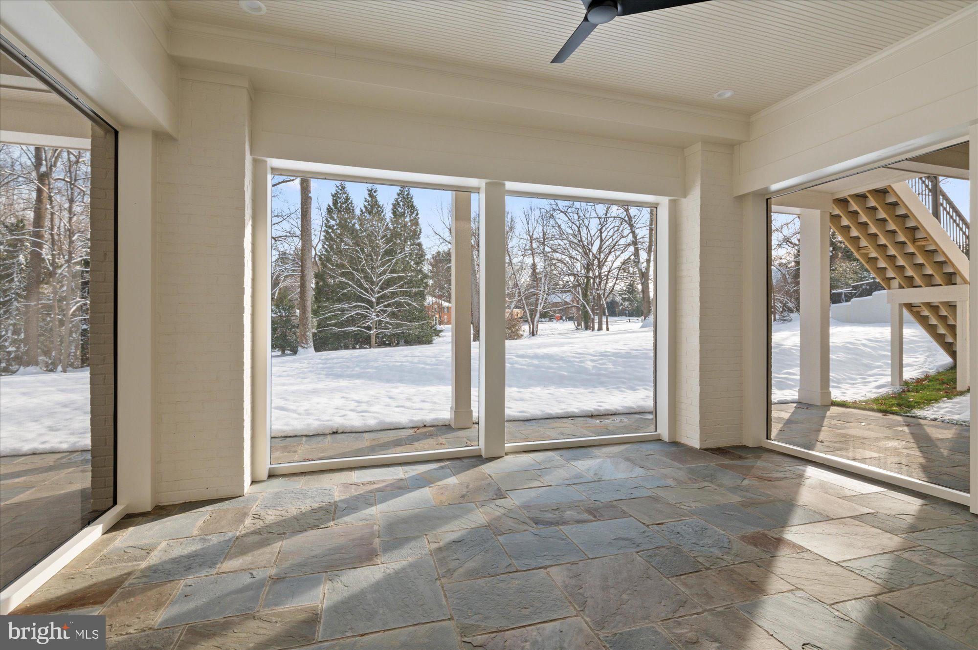 WOODHAVEN - Residential