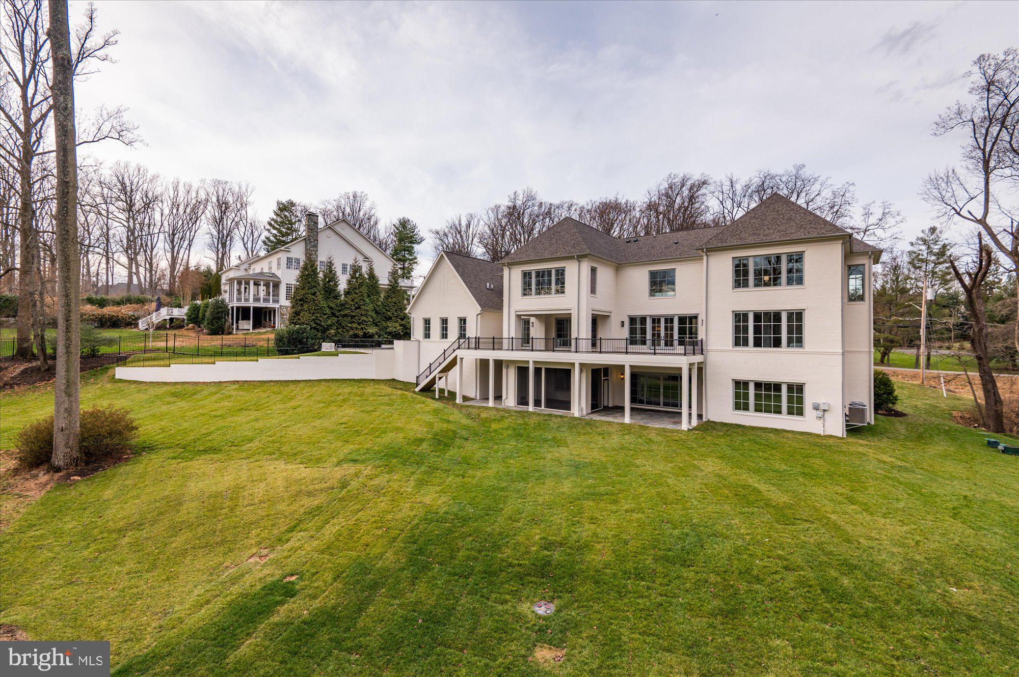 WOODHAVEN - Residential