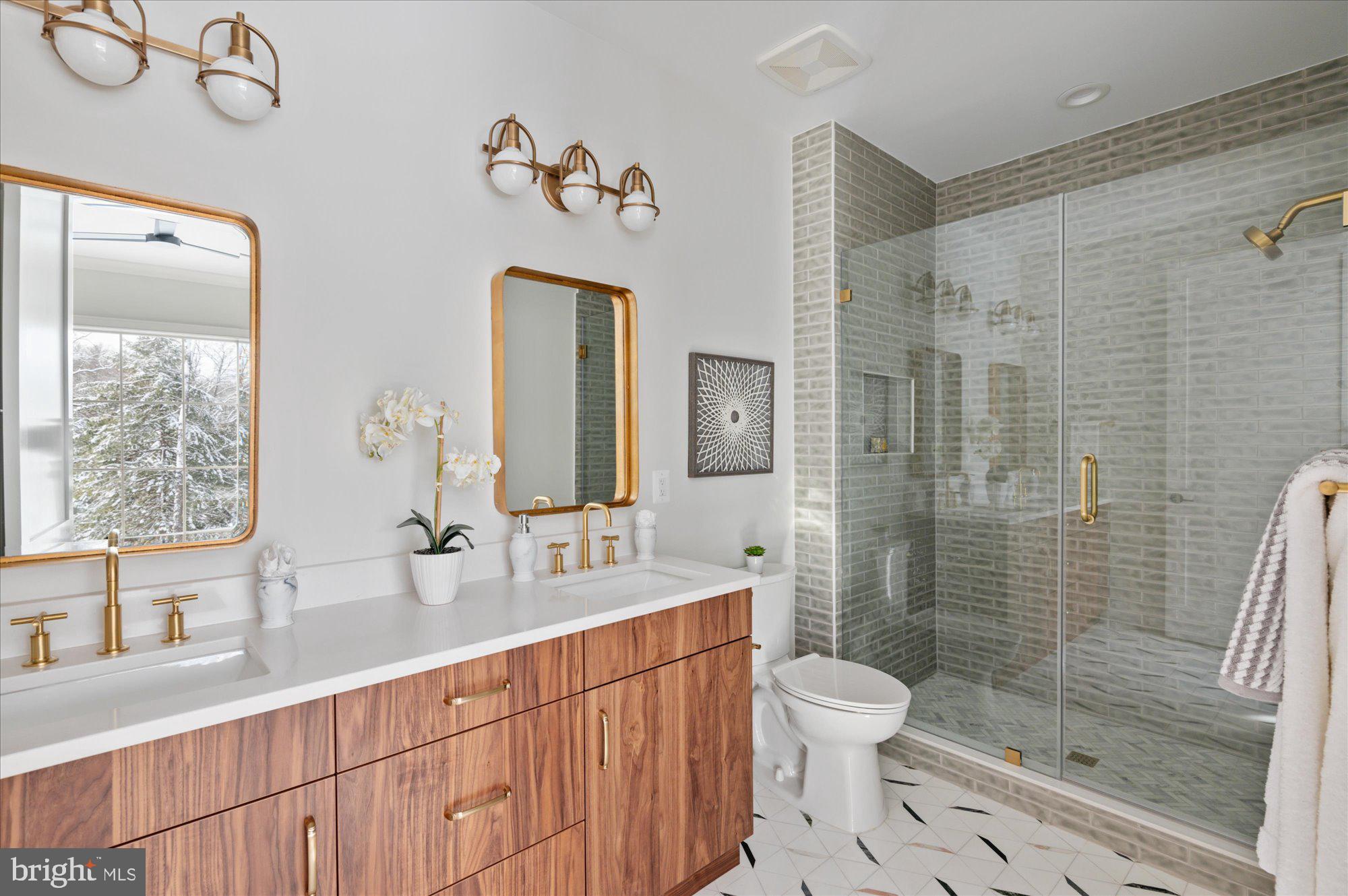 WOODHAVEN - Residential