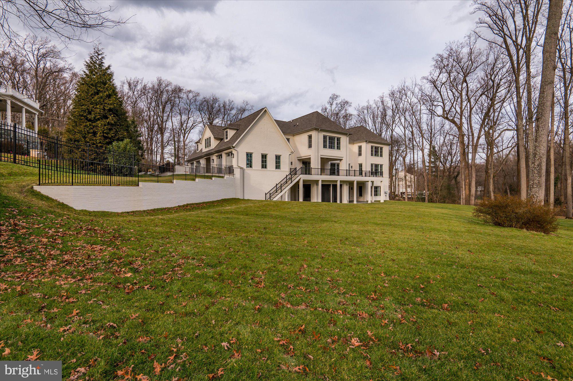 WOODHAVEN - Residential