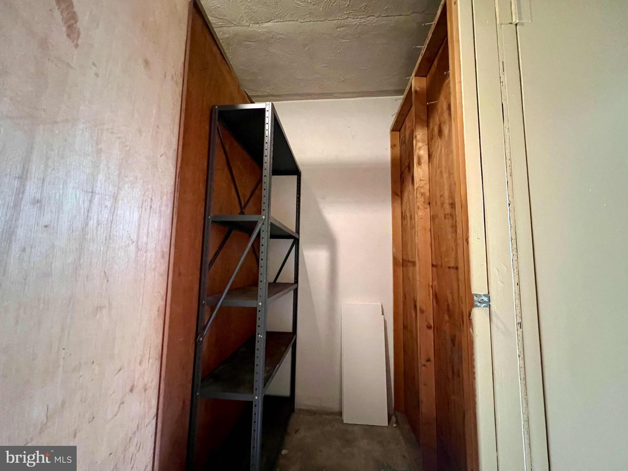 KINGSBURY - Residential