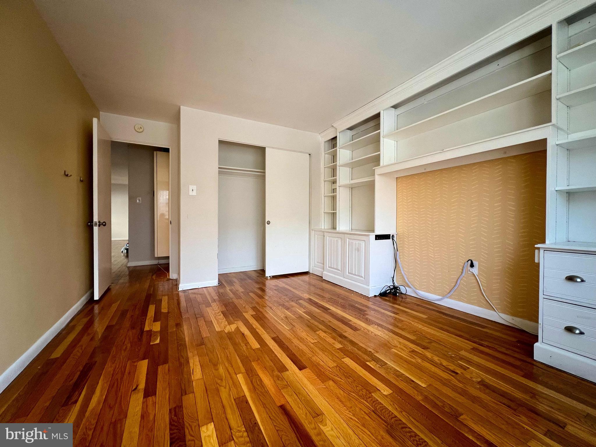 KINGSBURY - Residential