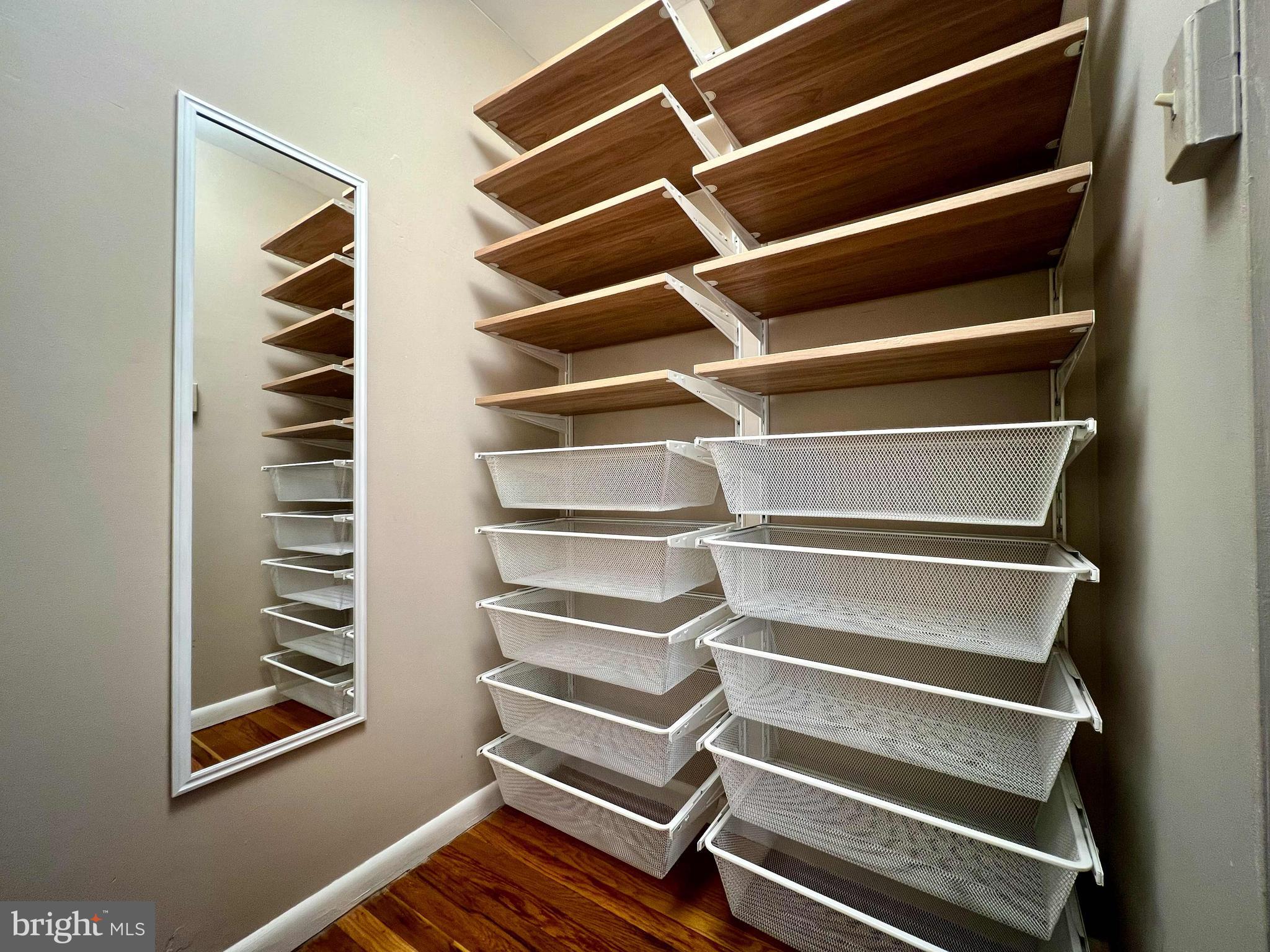 KINGSBURY - Residential