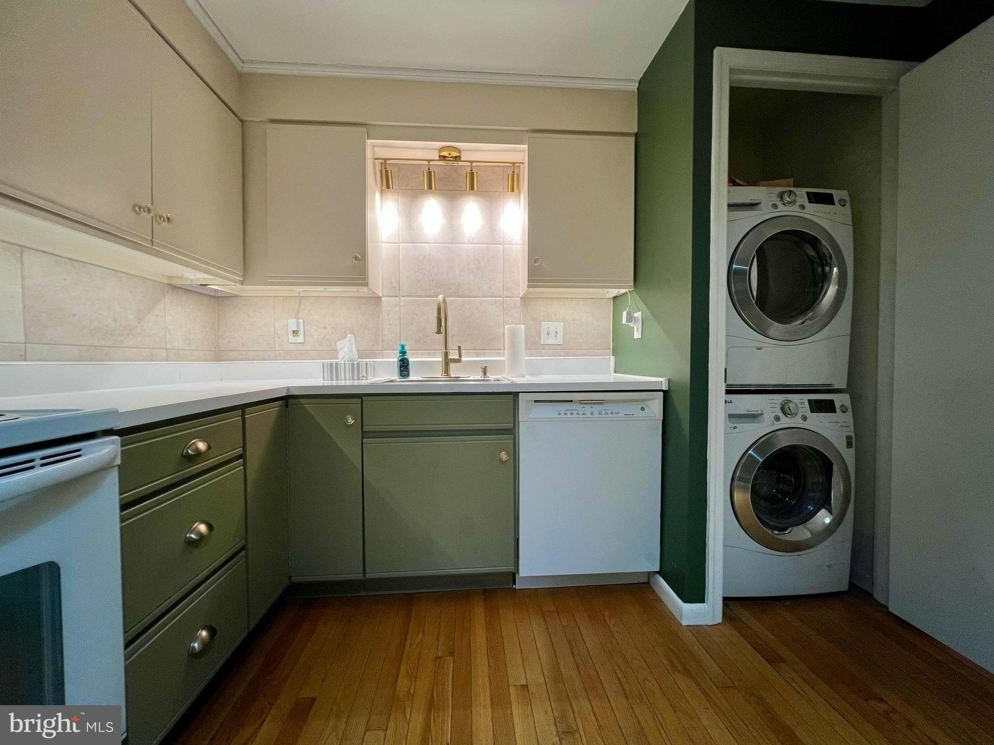 KINGSBURY - Residential