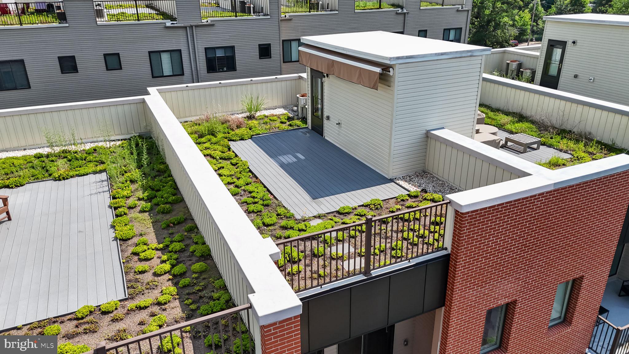 EAST FALLS - Residential